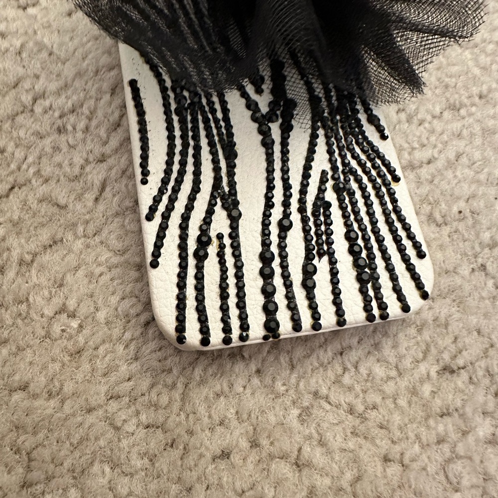 Alice and Olivia - Picture 3 of 12